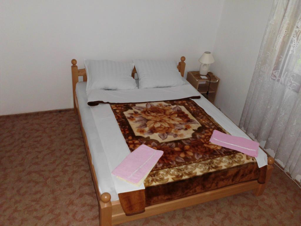 Guest House Krga Korenica Exterior photo