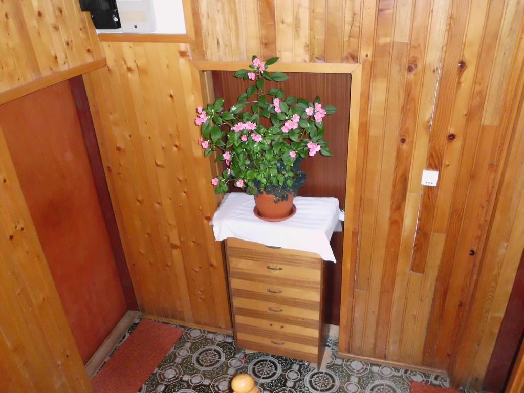 Guest House Krga Korenica Exterior photo